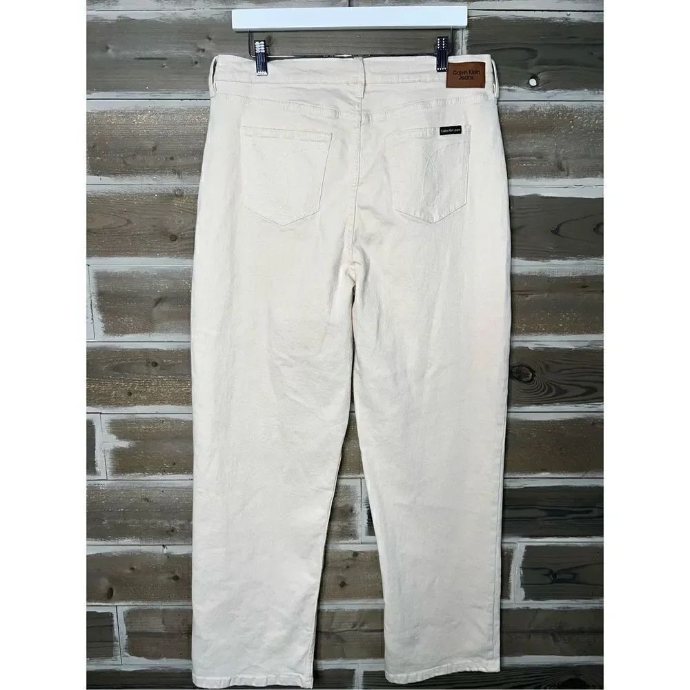 Calvin Klein CK Women's High Rise 90s Fit Straight Leg White Denim Jeans Size 31 - Picture 4 of 6